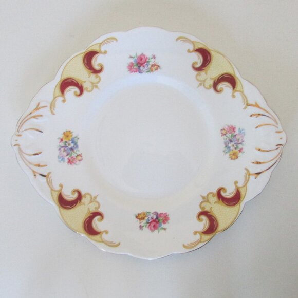 Vintage Salisbury Cake Plate 10.5" serving platter - Picture 6 of 10